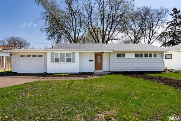 2707 WASHINGTON ST, Davenport, IA 52804
