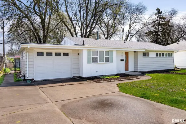 2707 WASHINGTON ST, Davenport, IA 52804