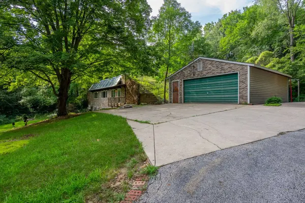 3312 187th Street CT, East Moline, IL 61244