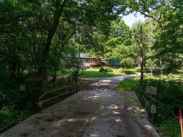 3312 187th Street CT, East Moline, IL 61244
