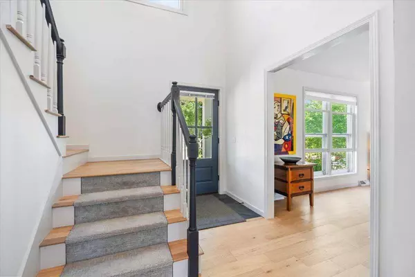 1221 Broadway Drive, Sun Prairie, WI 53590