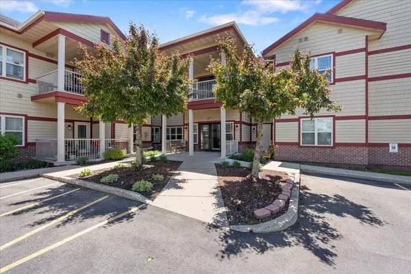 1300 School Street #209, Sun Prairie, WI 53590