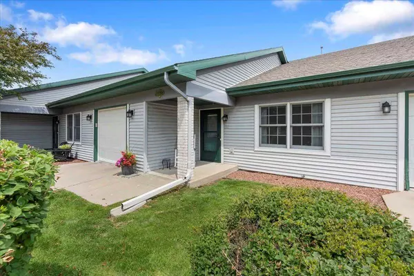 209 E Parkview Street #C, Cottage Grove, WI 53527