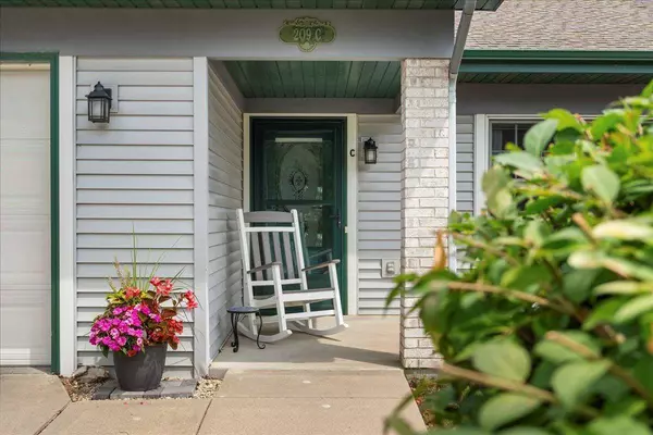 209 E Parkview Street #C, Cottage Grove, WI 53527