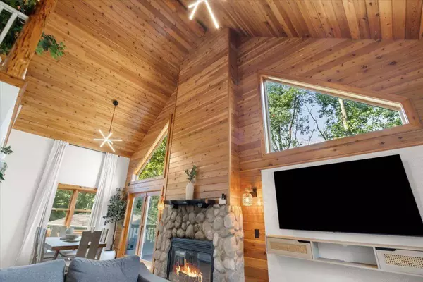 W6259 Bluffview Drive, Montello, WI 53949