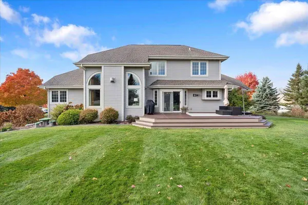 6399 Irving Drive, Sun Prairie, WI 53590