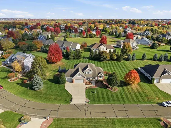 6399 Irving Drive, Sun Prairie, WI 53590