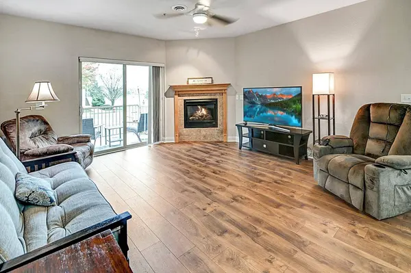 955 Liberty Boulevard #103, Sun Prairie, WI 53590