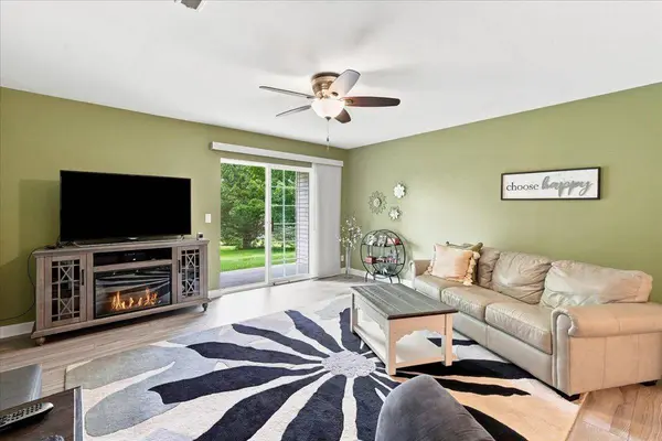 567 Kelvington Drive #1, Sun Prairie, WI 53590