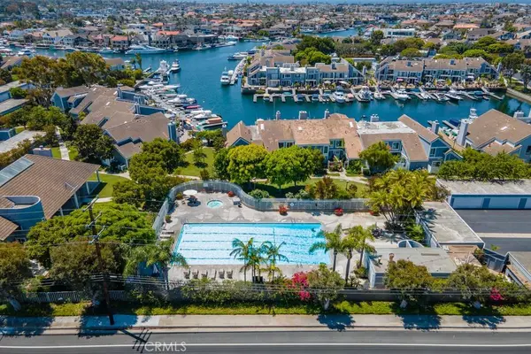 3625 Windspun DR, Huntington Beach, CA 92649