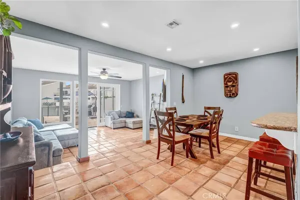 3625 Windspun DR, Huntington Beach, CA 92649