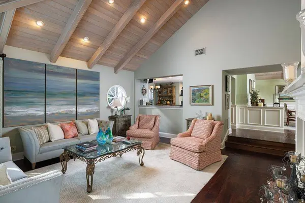 32 Rockingham Dr, Newport Beach, CA 92660-4218
