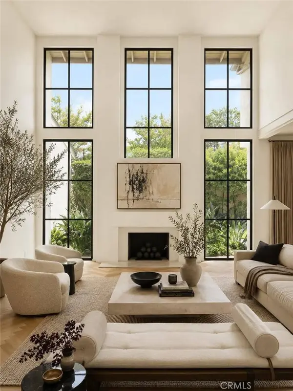 10 Rue Valbonne, Newport Beach, CA 92660