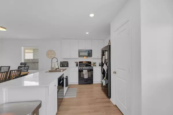 2324 Willkomen WAY, Pflugerville, TX 78660