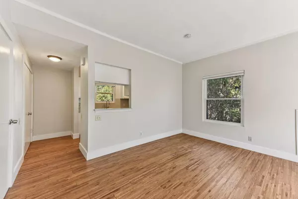 802 S 1st ST #220, Austin, TX 78704