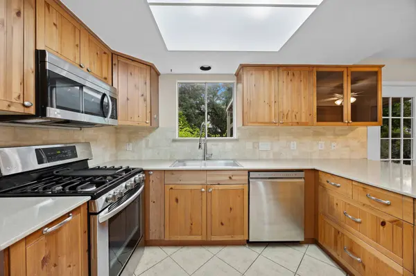12708 Poquoson DR, Austin, TX 78727