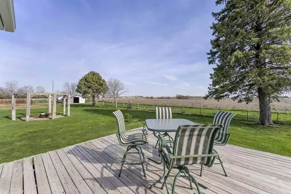 2000 Ivory Ave, Atalissa, IA 52720