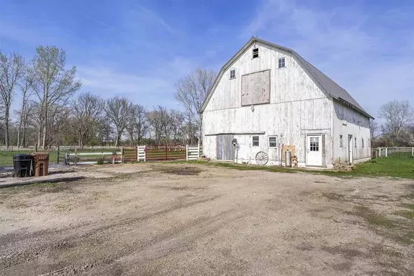 2000 Ivory Ave, Atalissa, IA 52720