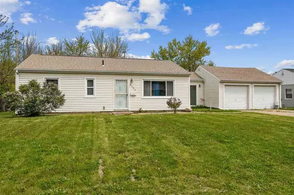 2424 8th Ave SW, Cedar Rapids, IA 52404