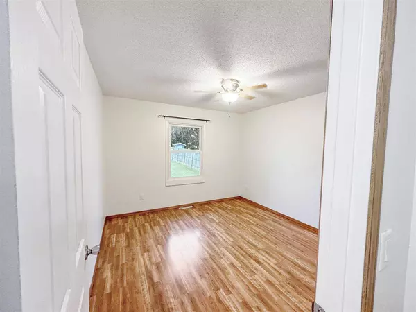 705 E 5th St, West Liberty, IA 52776