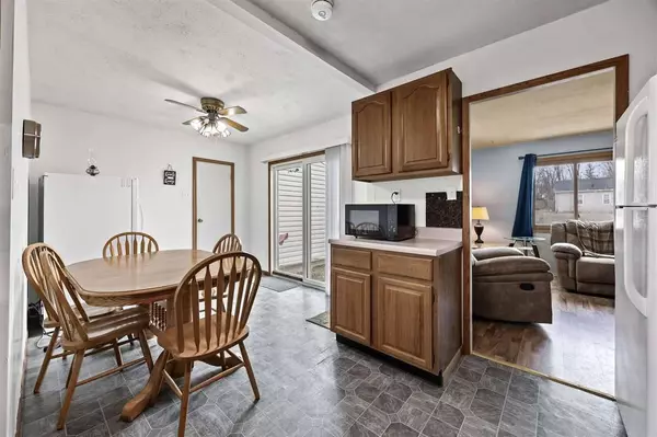 2424 8th Ave SW, Cedar Rapids, IA 52404