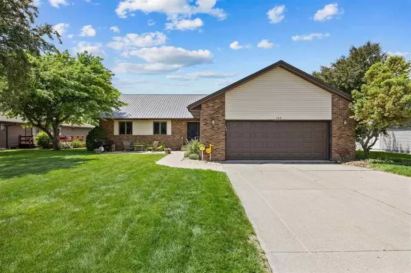 109 Elizabeth Dr, Tipton, IA 52772
