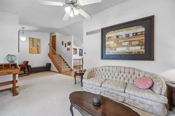 1110 Harlocke St, Iowa City, IA 52246