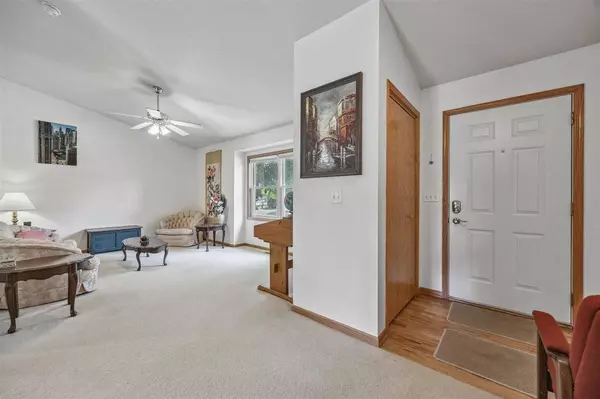 1110 Harlocke St, Iowa City, IA 52246