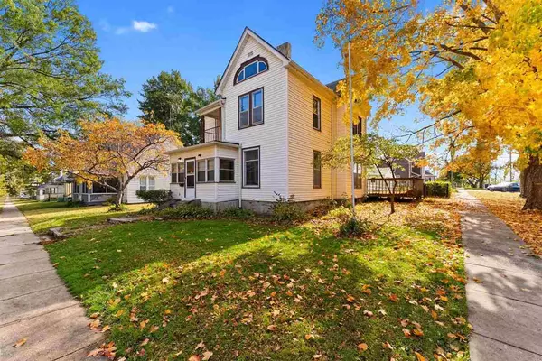 400 E 3rd St, West Liberty, IA 52776