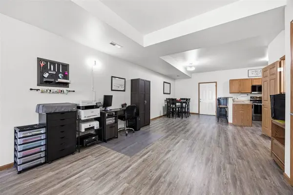 2628 Pinto Ln, Iowa City, IA 52240