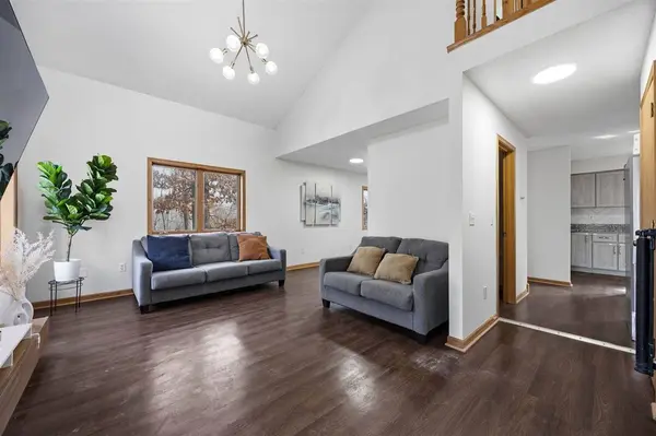 3431 Elm Dr NE, North Liberty, IA 52317