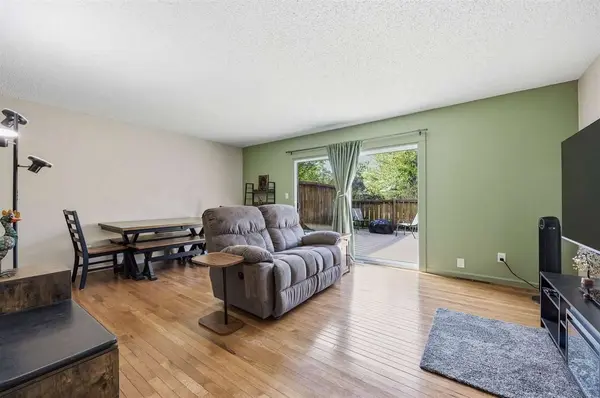 419 Peterson St, Iowa City, IA 52245
