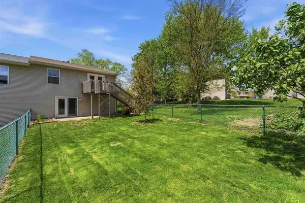 682 Emily St, North Liberty, IA 52317