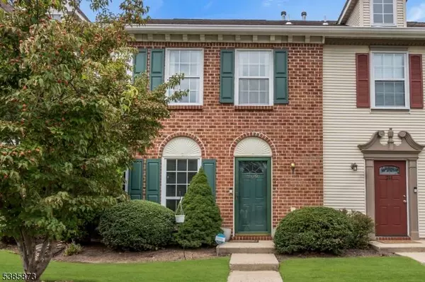 209 Lindsey Ct, Franklin Twp., NJ 08823