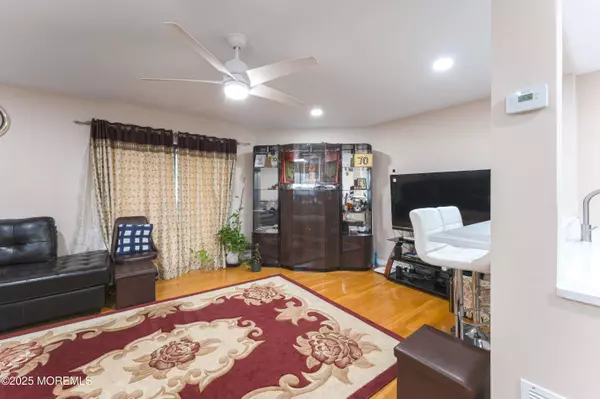 181 Heywood Court, Matawan, NJ 07747