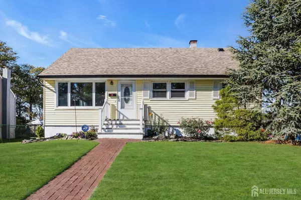 10 Benedict WAY, Iselin, NJ 08830