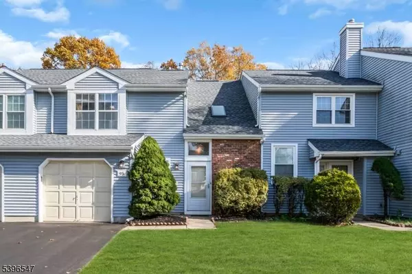 95 Stonehedge Ct, Franklin Twp., NJ 08873