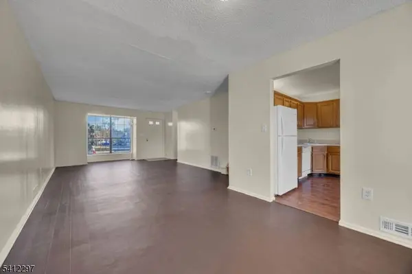 38 Daniel Dr, Franklin Twp., NJ 08823
