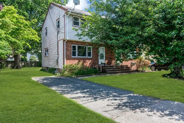 368-370 Voorhees AVE #370, Middlesex, NJ 08846