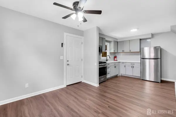 368-370 Voorhees AVE #370, Middlesex, NJ 08846