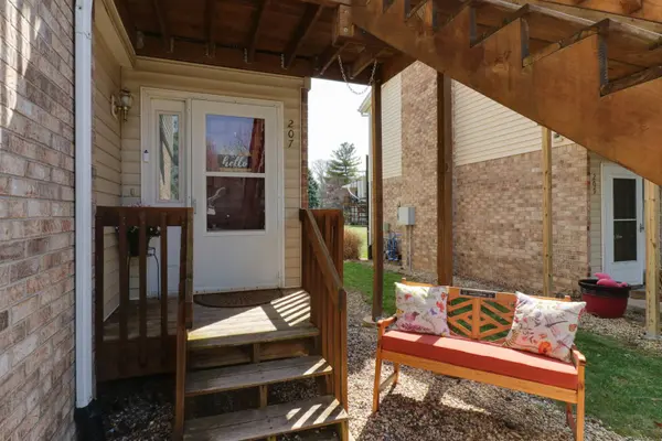 903 N Linden ST #207, Normal, IL 61761