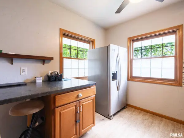 301 E PEARL ST, Danvers, IL 61732