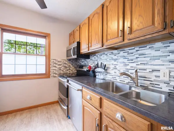 301 E PEARL ST, Danvers, IL 61732