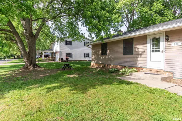 106 GILES DR, Mackinaw, IL 61755