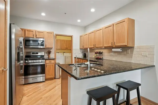 8675 Saddlebred Court, Frankfort, IL 60423