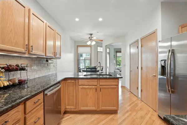 8675 Saddlebred Court, Frankfort, IL 60423