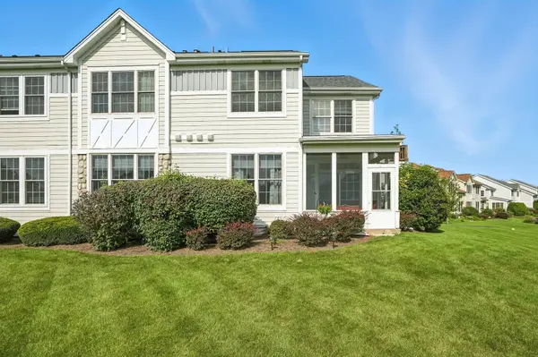 8675 Saddlebred Court, Frankfort, IL 60423