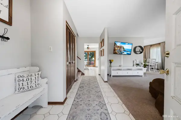 12363 Derby LN, Orland Park, IL 60467