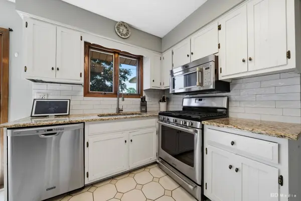 12363 Derby LN, Orland Park, IL 60467