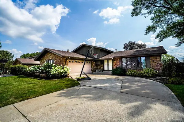 12363 Derby LN, Orland Park, IL 60467